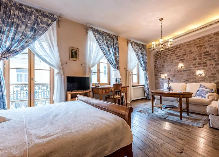 Castle Street Retreat, 19 * Vilnius