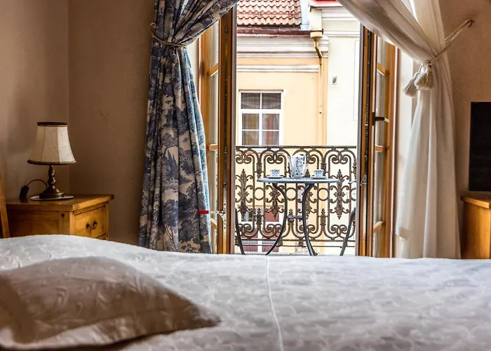 Castle Street Retreat, 19 Vilna