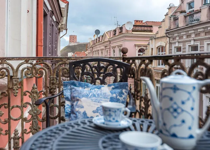 Butas Castle Street Retreat, 19