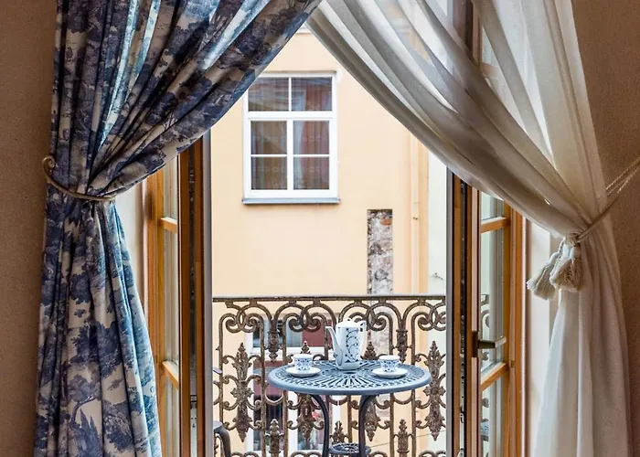 Castle Street Retreat, 19 * Vilnius